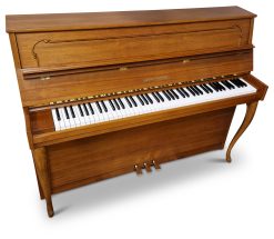 Akustiskt piano, Grotrian Steinweg modell 110 - Pianomagasinet