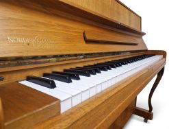 Akustiskt piano, Nordiska Piano modell Classica - Pianomagasinet