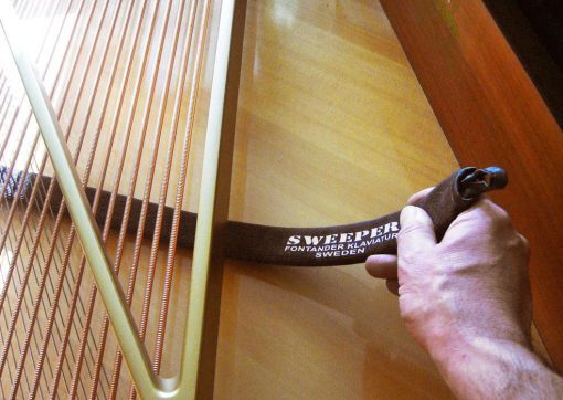 Rengöring av flygel resonansbotten - Pianomagasinet