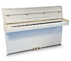 Akustiskt piano Yamaha modell C-108 - Pianomagasinet
