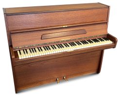Piano, Nordiska Pianofabriken modell 106 - Pianomagasinet