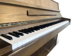 Piano, Ekström modell 104 - Pianomagasinet