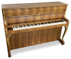 Piano, Schimmel modell 108 chippendale - Pianomagasinet