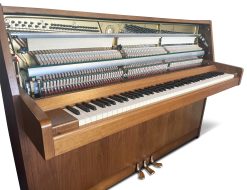 Piano, Yamaha modell M5J - Pianomagasinet