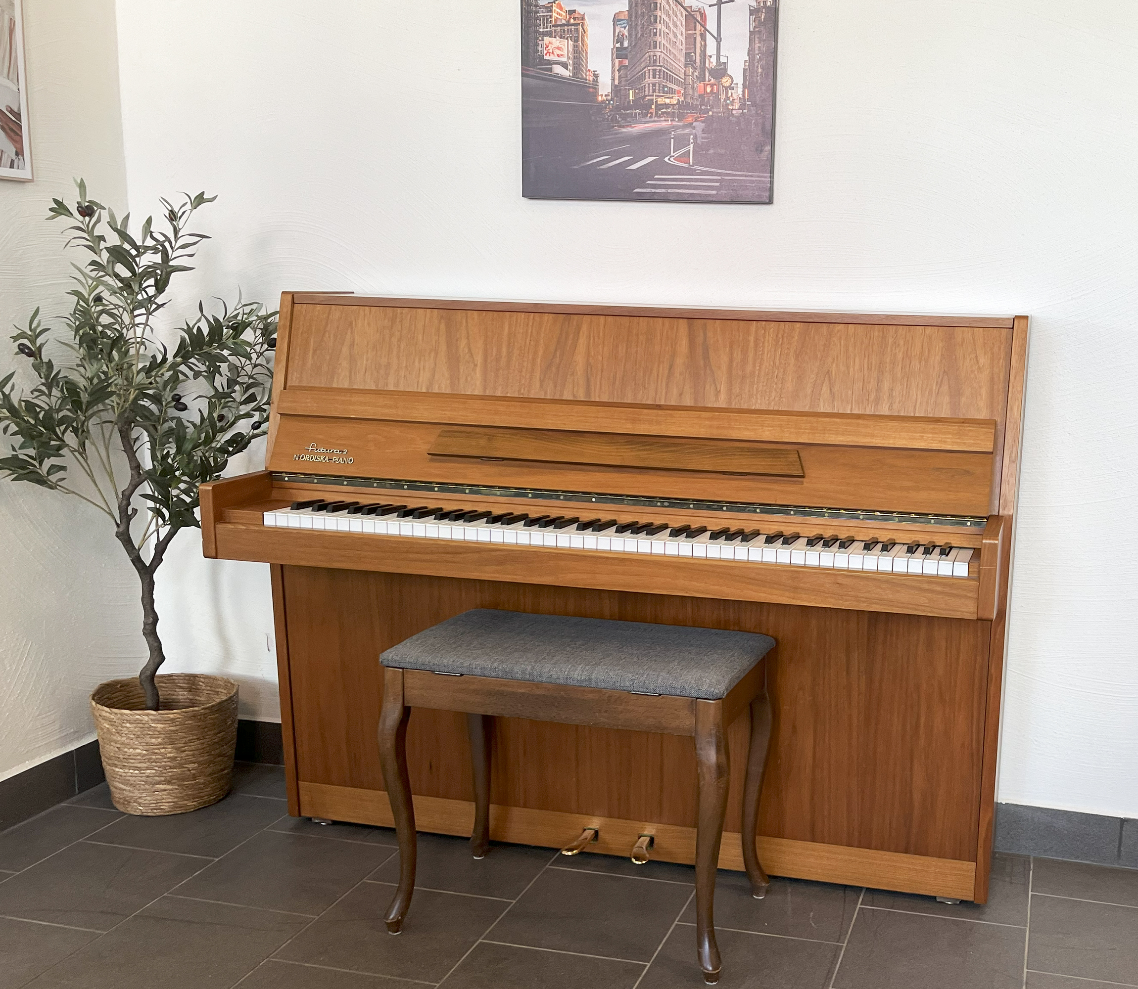 Piano, Nordiska Piano modell Futura 2 - Pianomagasinet