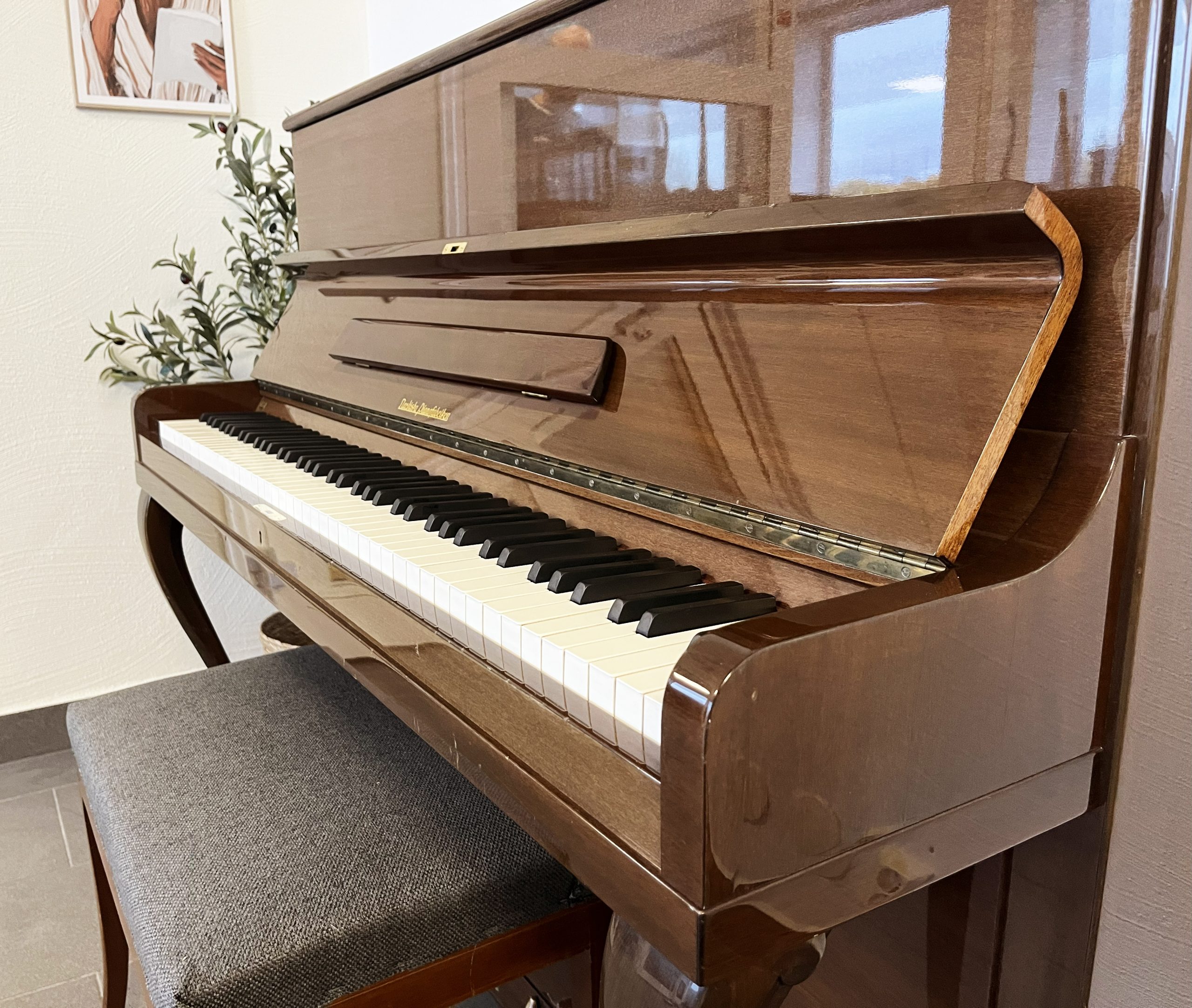 Piano, Nordiska Pianofabriken modell 118