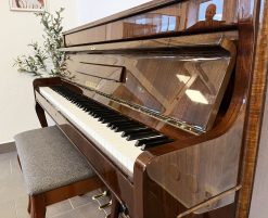 Piano, Weinbach modell 106