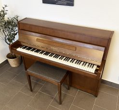Piano, Yamaha modell M1
