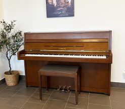 Piano, Yamaha modell M1