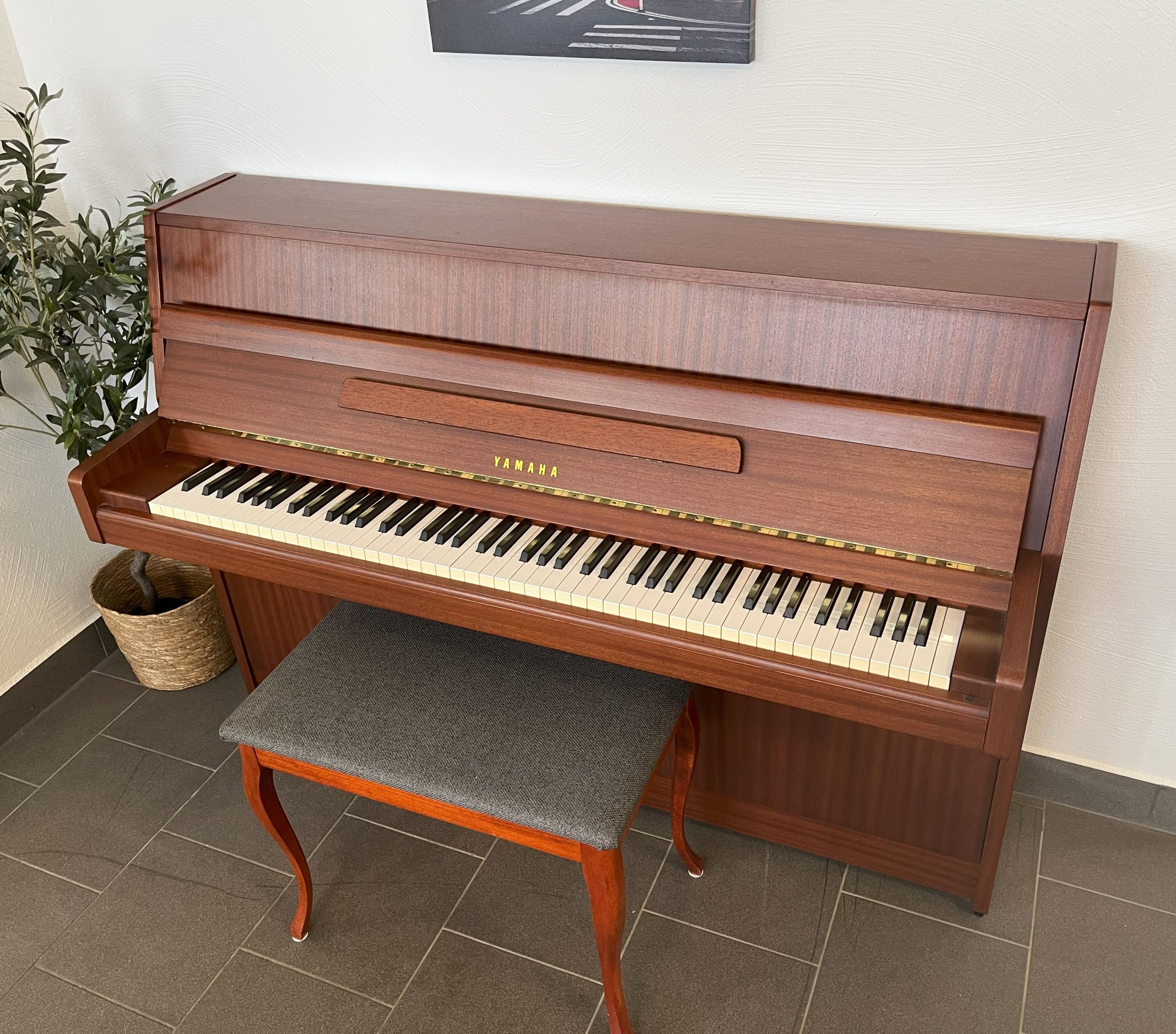 Piano, Yamaha modell M5J - Pianomagasinet