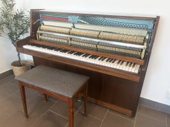 Piano, August Hoffman modell 104 - Pianomagasinet