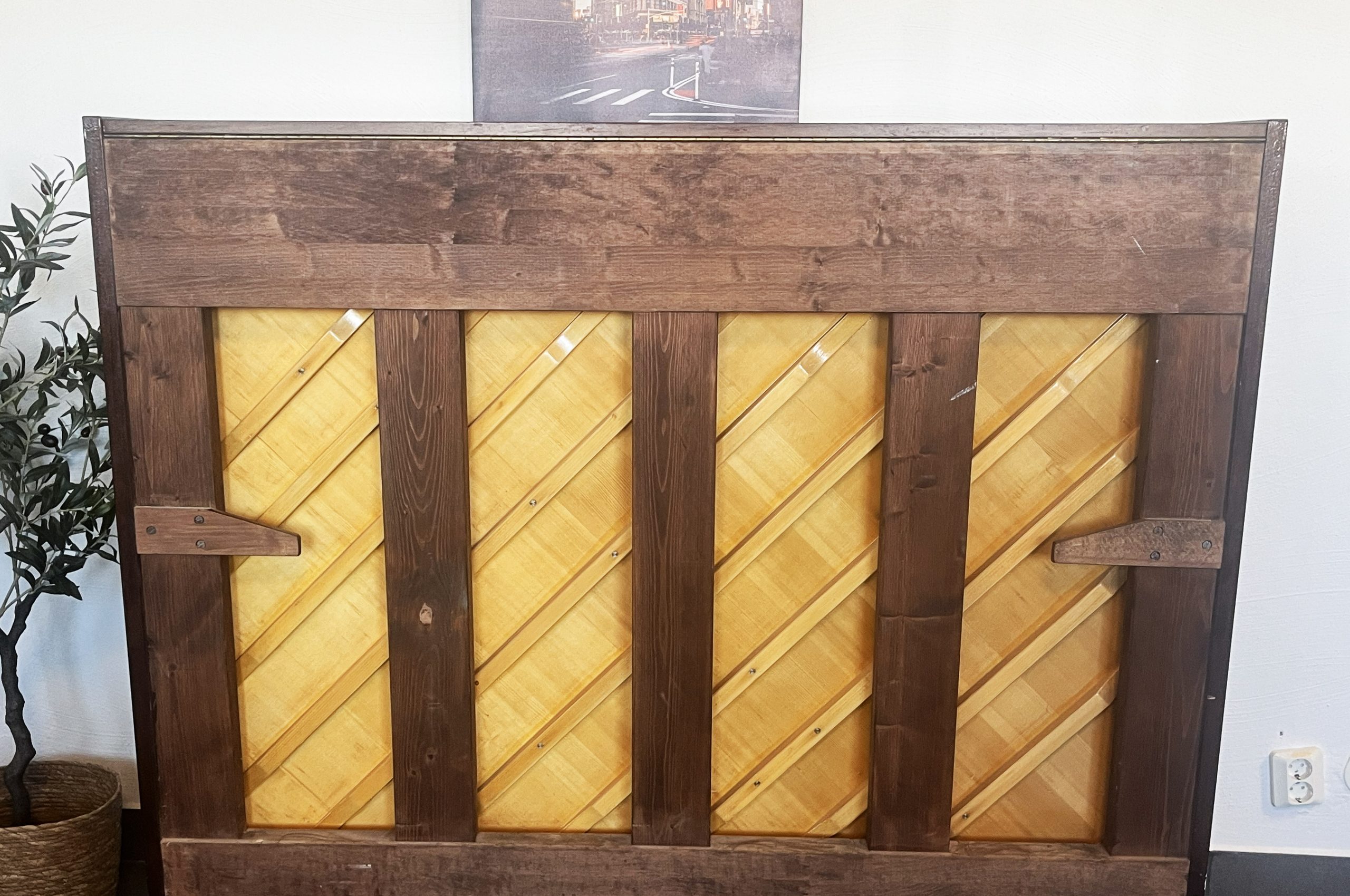 Piano, August Hoffman modell 104 - Pianomagasinet