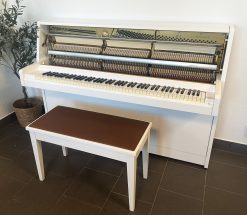 Piano, Yamaha modell M5J - Pianomagasinet