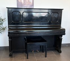 Piano, Steinway & Sons modell K - Pianomagasinet