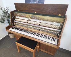Akustiskt piano, Nordiska modell 110 Futura - Pianomagasinet