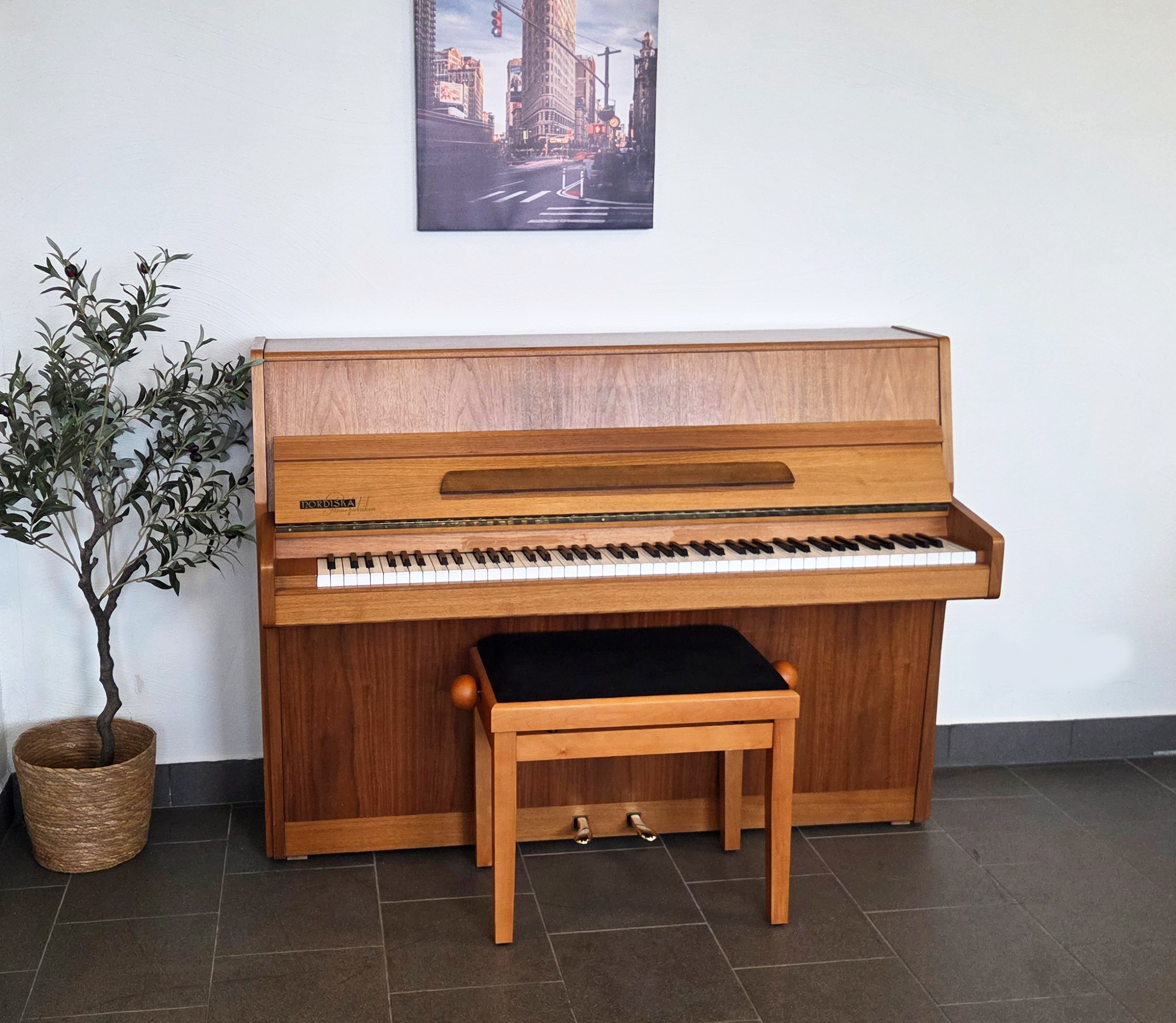 Akustiskt piano, Nordiska modell Futura - Pianomagasinet