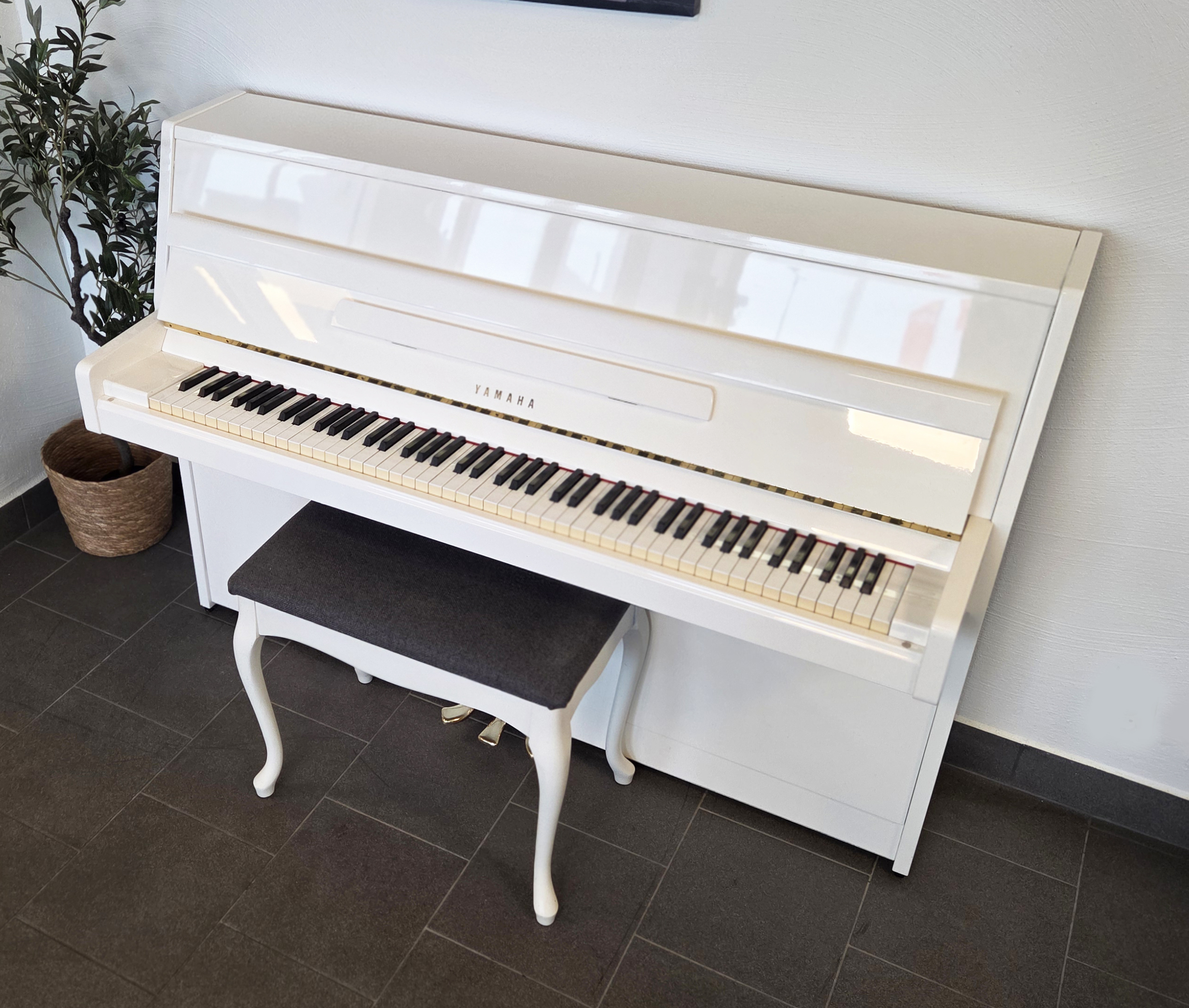 Akustiskt piano, Yamaha modell M5J - Pianomagasinet