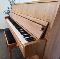 Akustiskt piano, August Hoffman modell Regent - Pianomagasinet