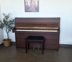 Akustiskt piano, Eterna modell ER-10 - Pianomagasinet