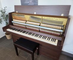 Akustiskt piano, Eterna modell ER-10 - Pianomagasinet
