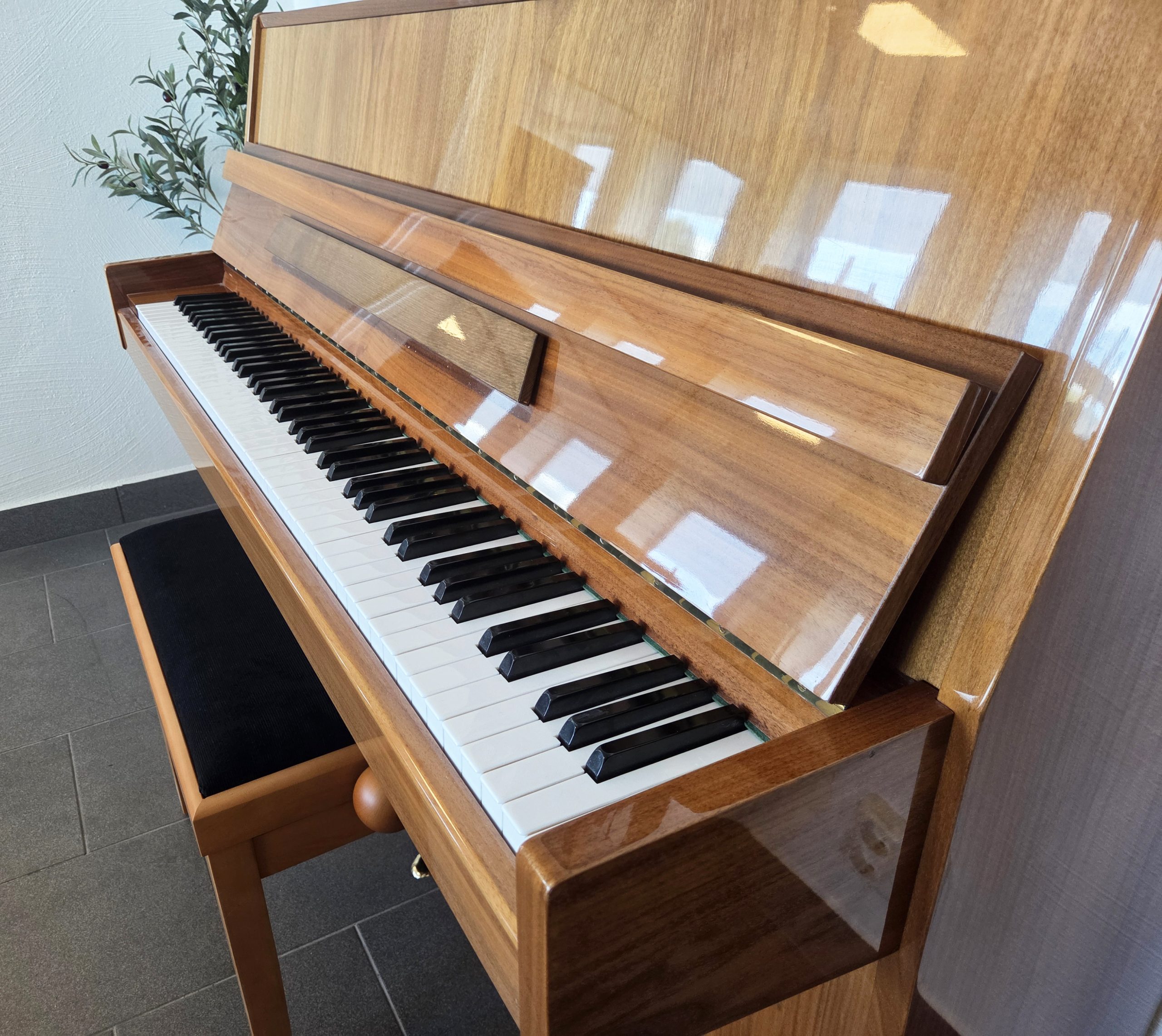 Akustiskt piano, Nordiska Piano modell Futura 2 - Pianomagasinet