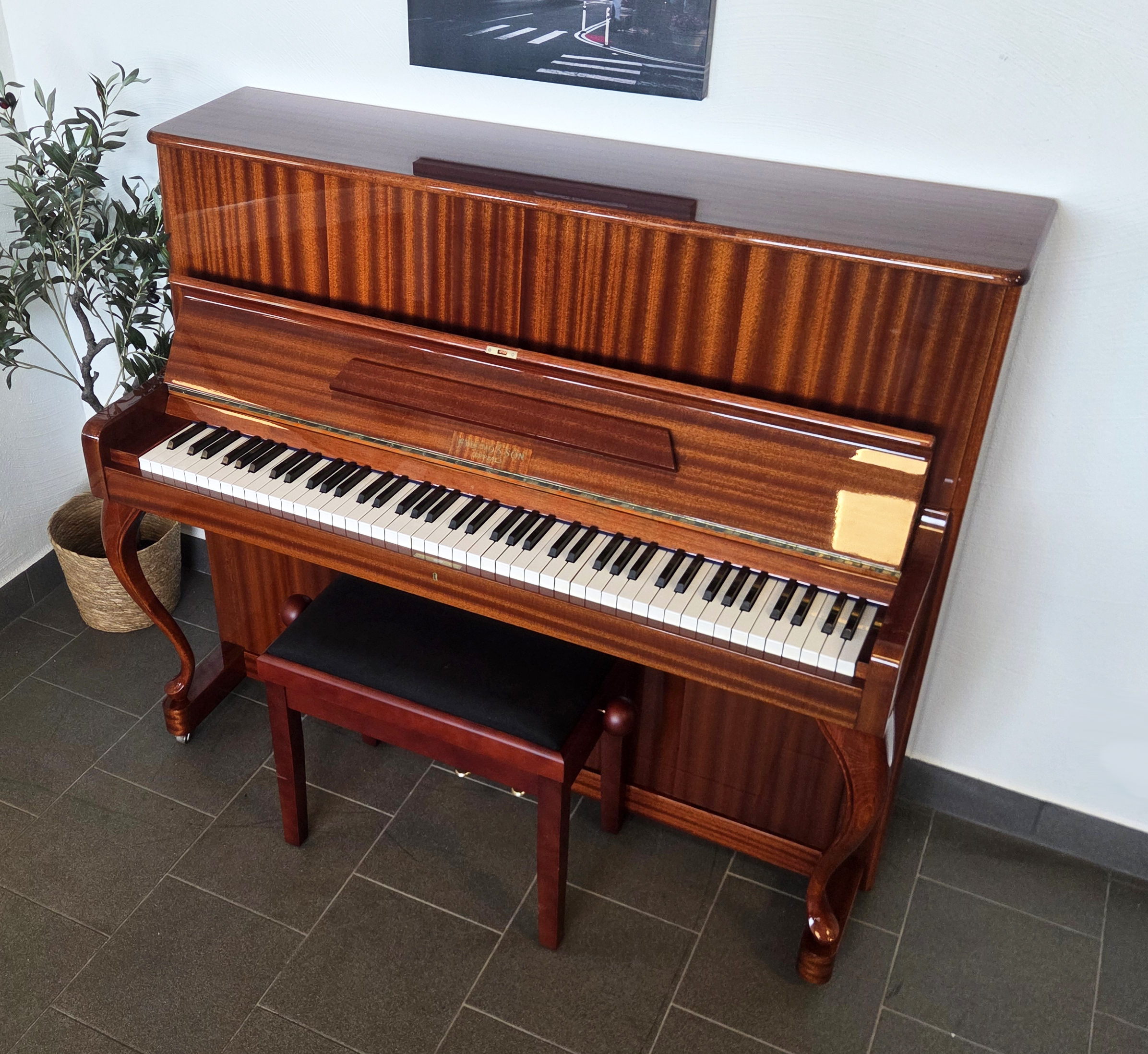 Akustiskt piano, Nylund och Son modell 118 - Pianomagasinet